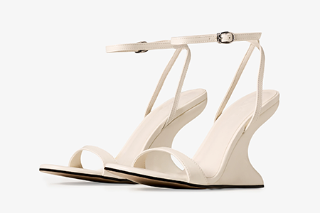 E-commerce editing sample
